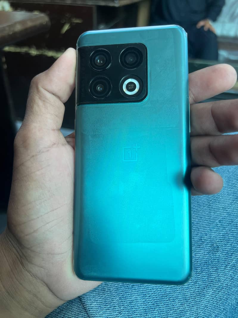 One Plus 10 Pro 6