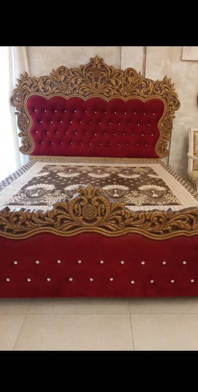 Heavy carving bedroom set 4pcs-bed+side tables+Dressing+ showcase
