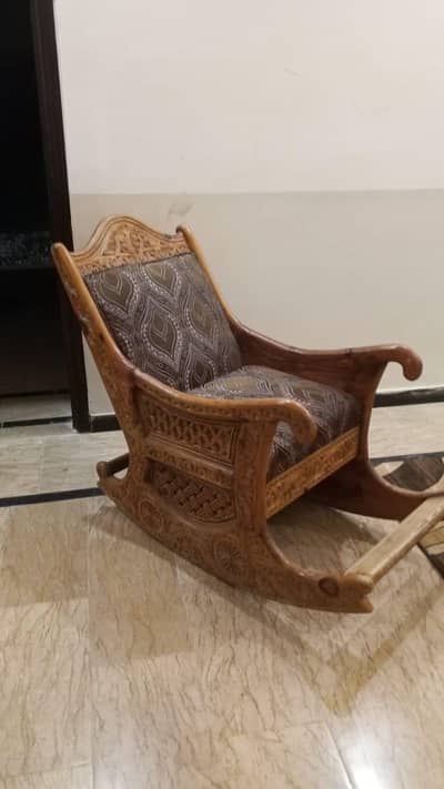 I am sale my new chair