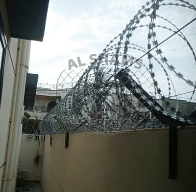 Razor Wire Fence, Crimped Mesh, Welded Mesh & Hesco Bags, Jali
