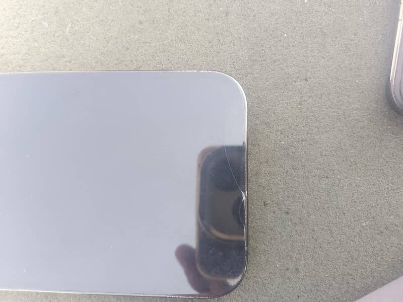 Apple iPhone 14 Pro 4