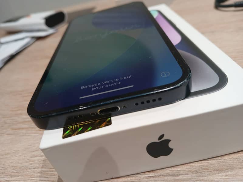 Apple iPhone 14 0