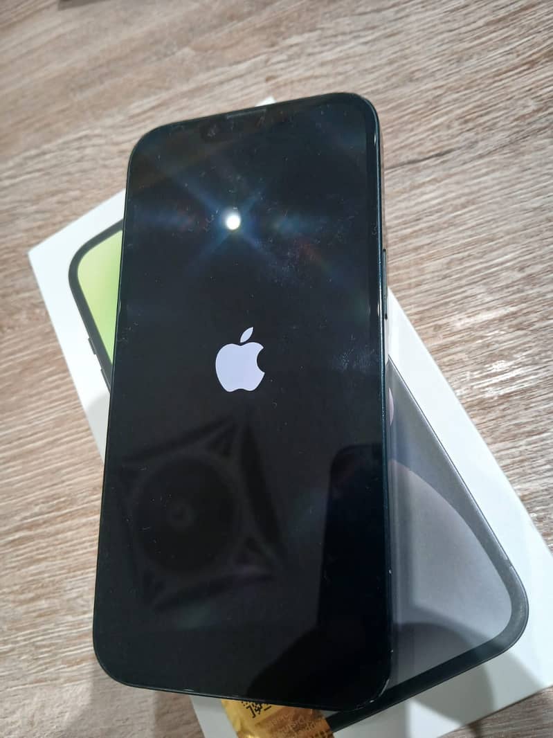 Apple iPhone 14 4