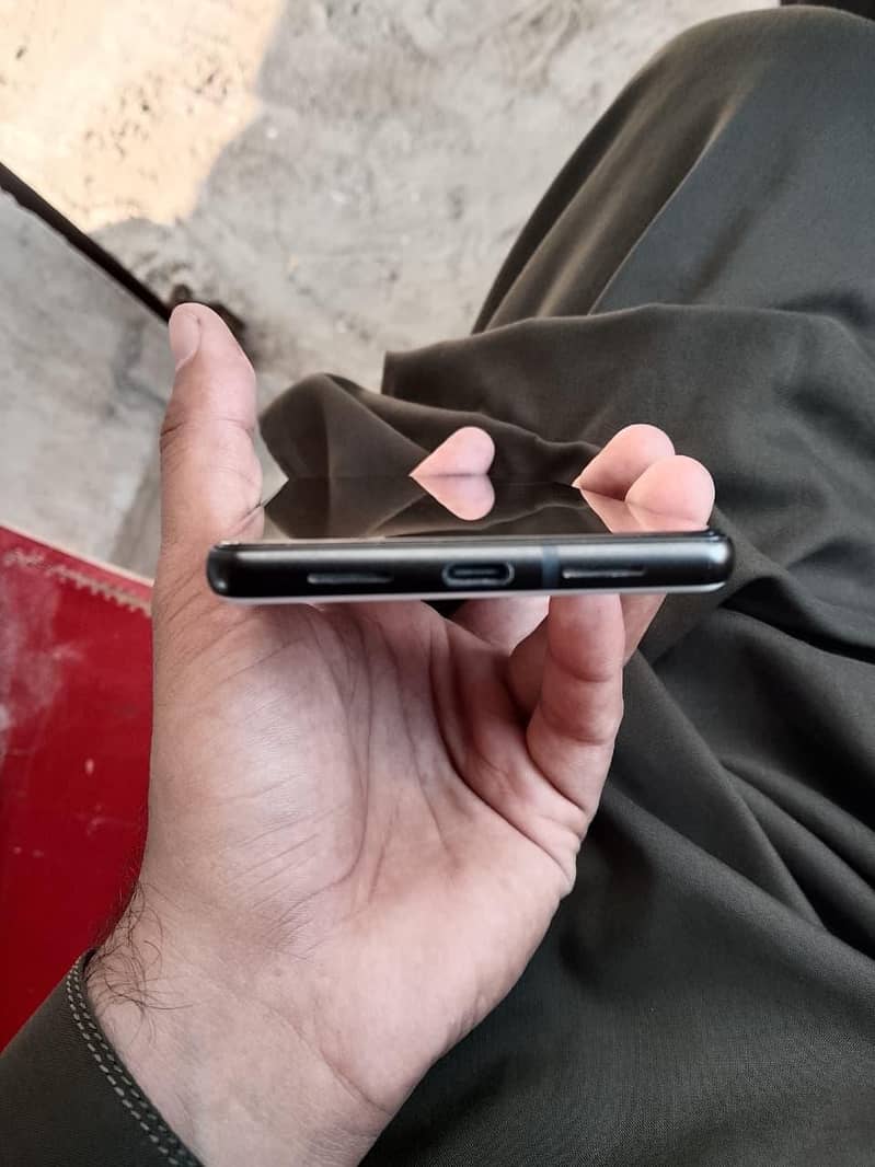 Google Pixel 6 3