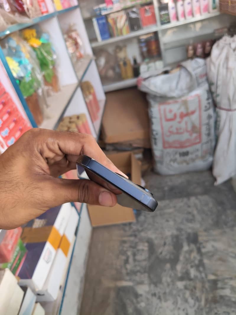 Apple iPhone 15 Pro 5