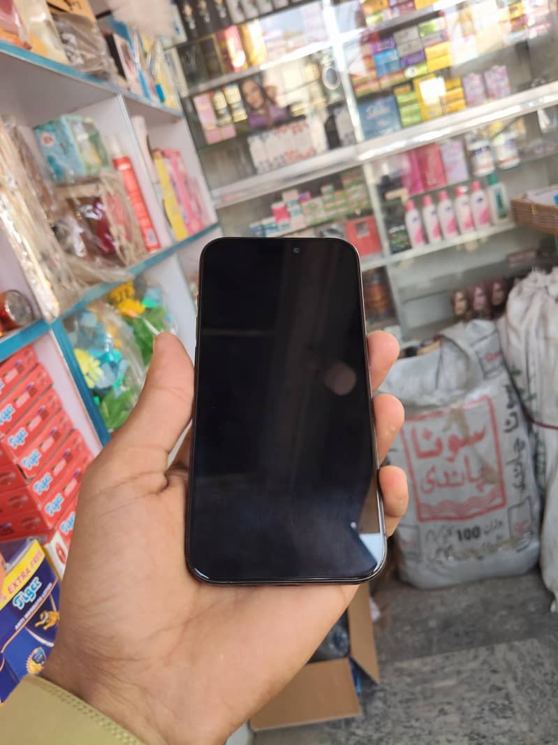 Apple iPhone 15 Pro 7