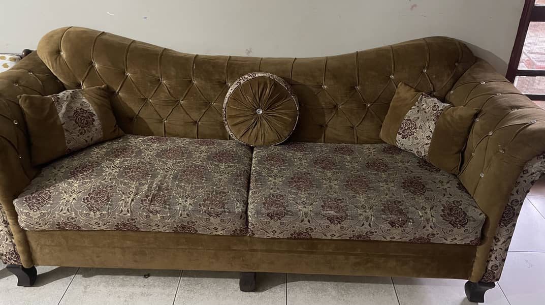 7 seater Sofa Set 0