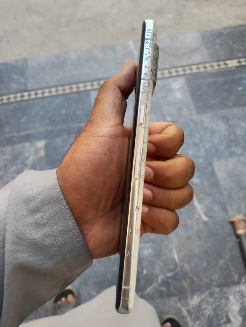 Google Pixel 7 Pro 2