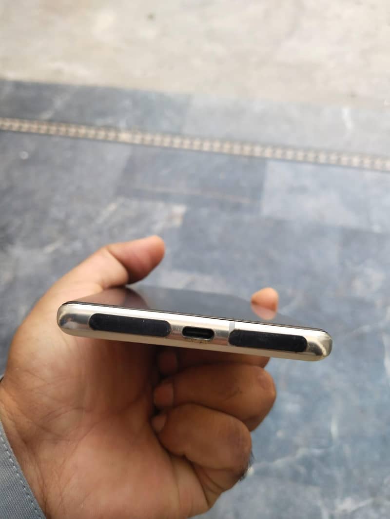 Google Pixel 7 Pro 6
