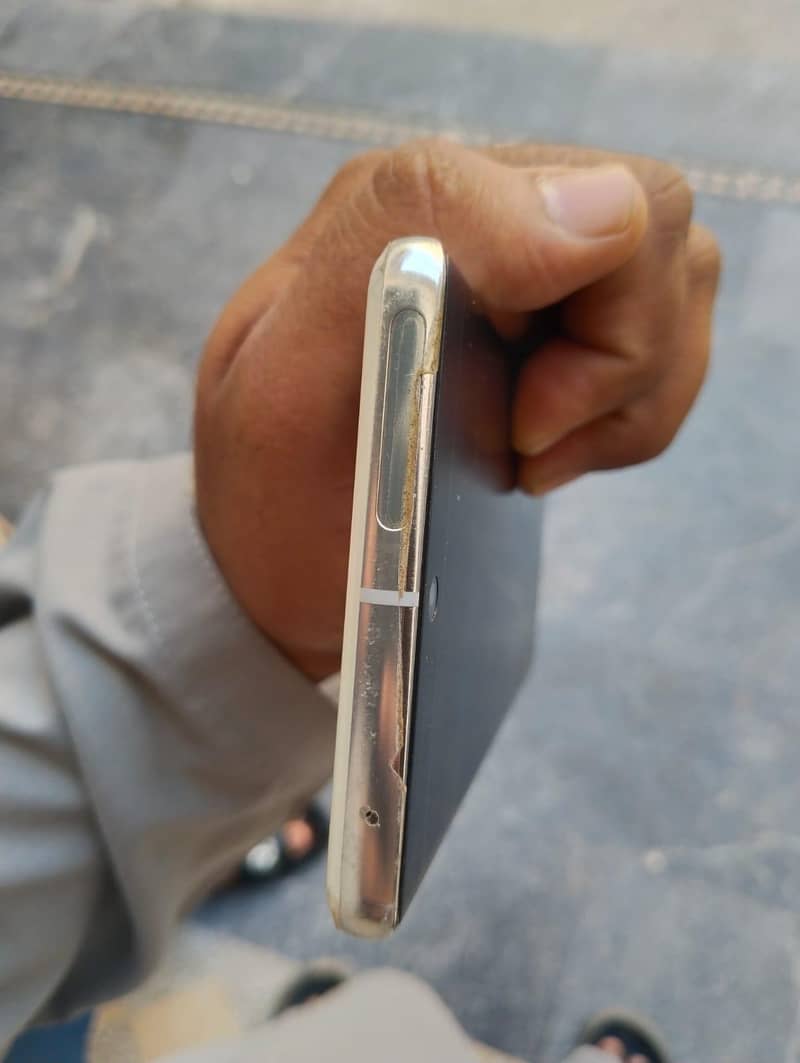 Google Pixel 7 Pro 8