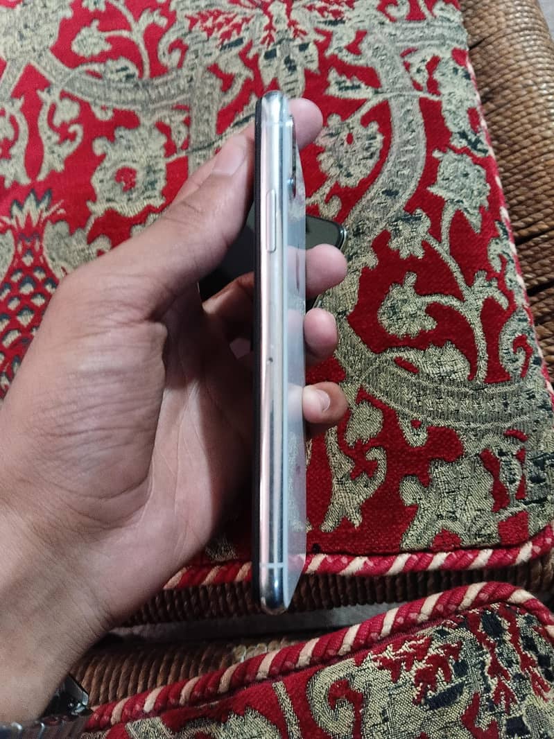 Apple iPhone X 1