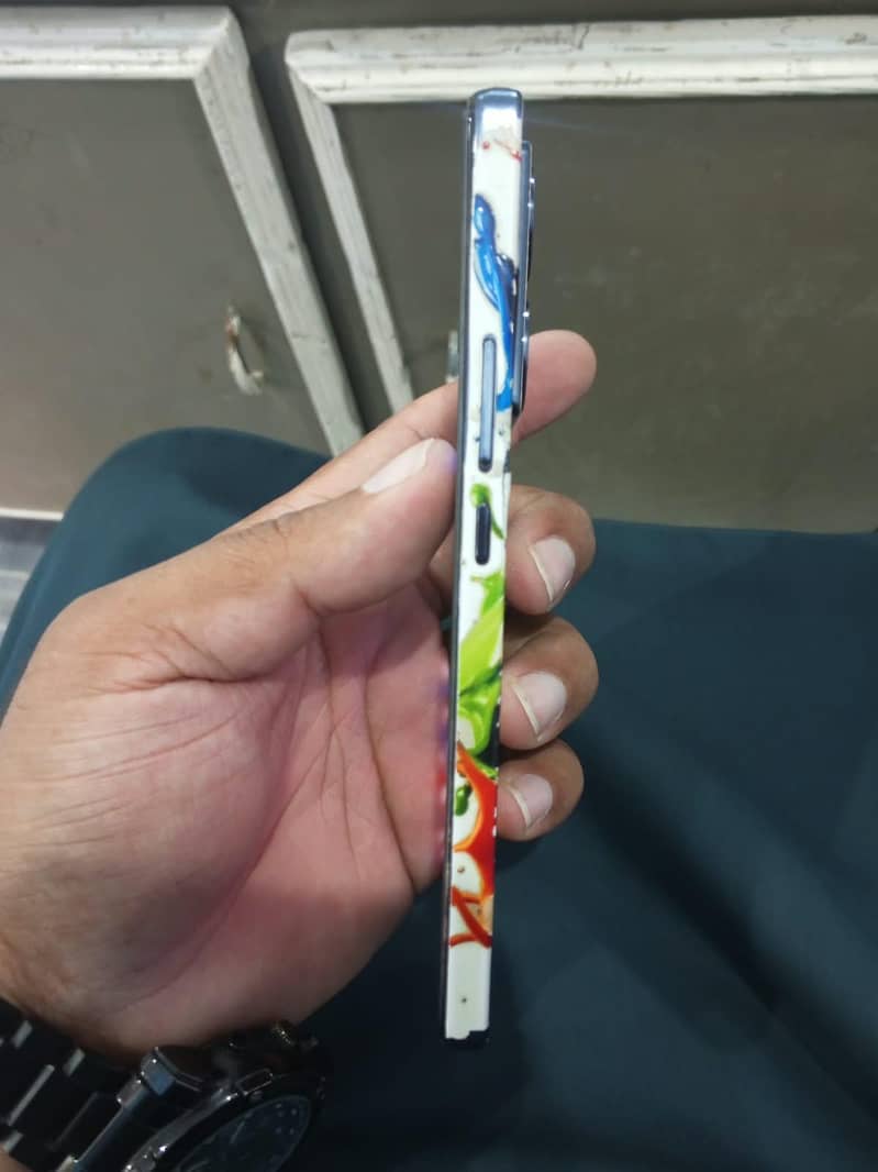 Infinix Note 40 4