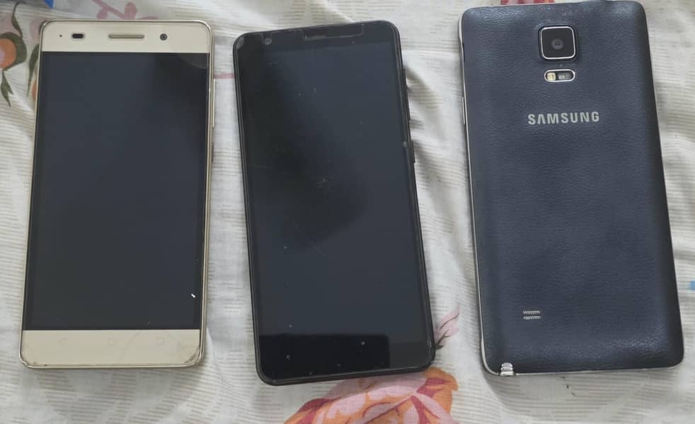 Samsung Mobile Note4 3