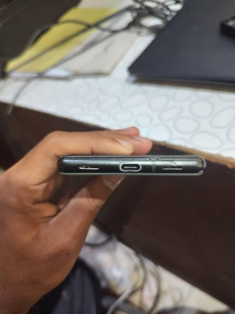 Google Pixel 6a 5