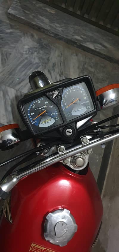 all ok koi km ni hona second owner bike he km hi chali