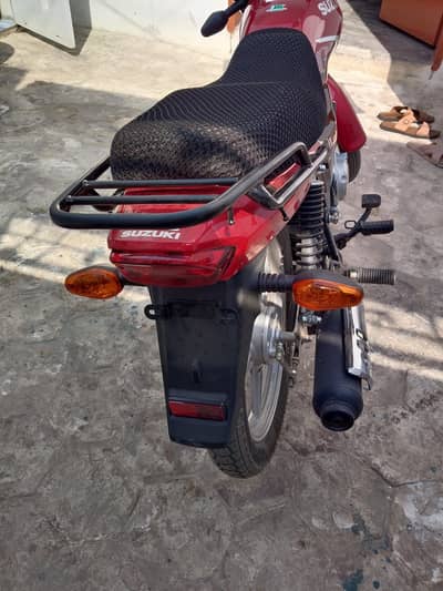 Suzuki GD110s 25/26 (03081692658)