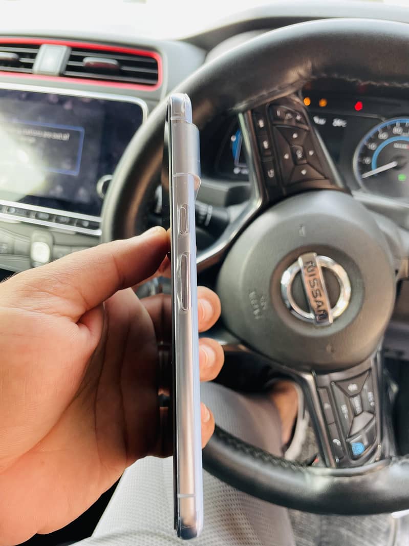 Google Pixel 8 Pro 4