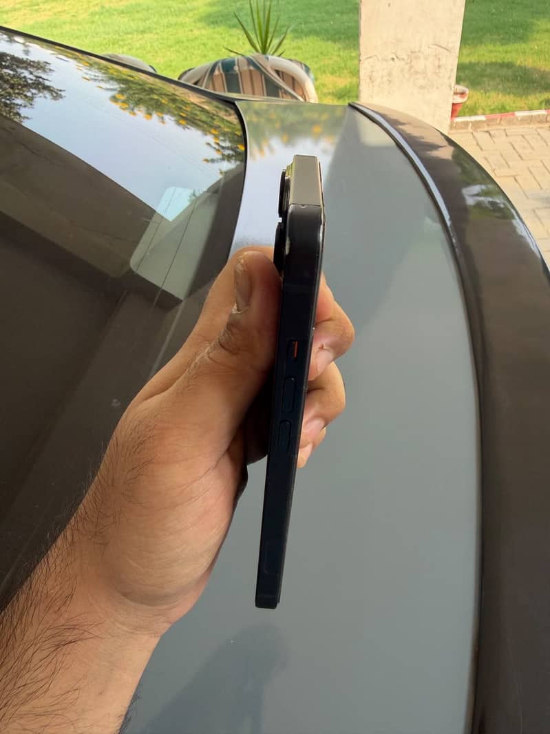 Apple iPhone 14 7