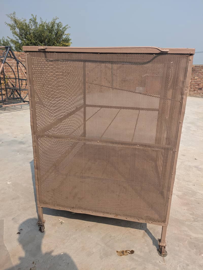لوہے کا جالی دار کھوڈا برائے فروخت 2