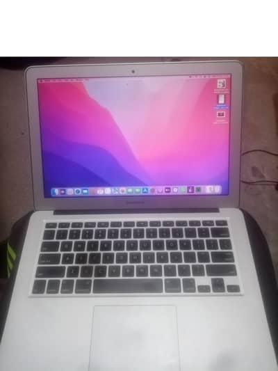 Macbook 2017 Core i5