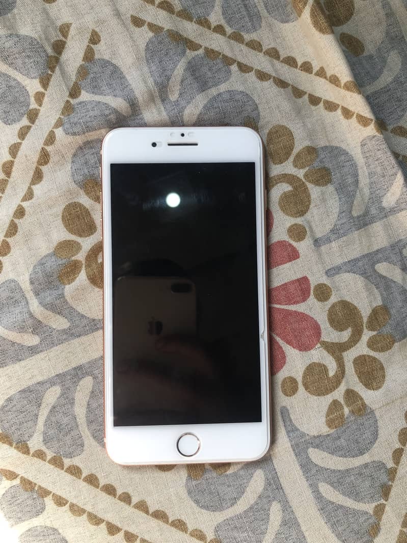Apple iPhone 8 Plus 1