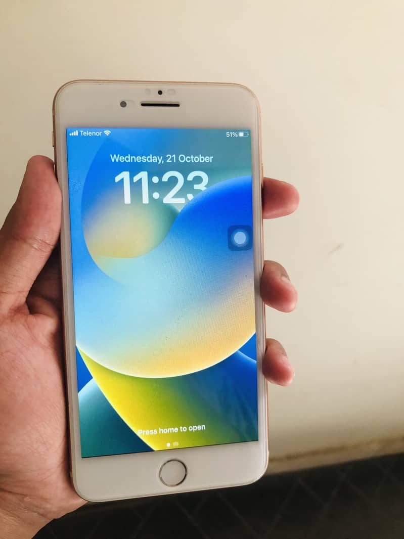 Apple iPhone 8 Plus 2