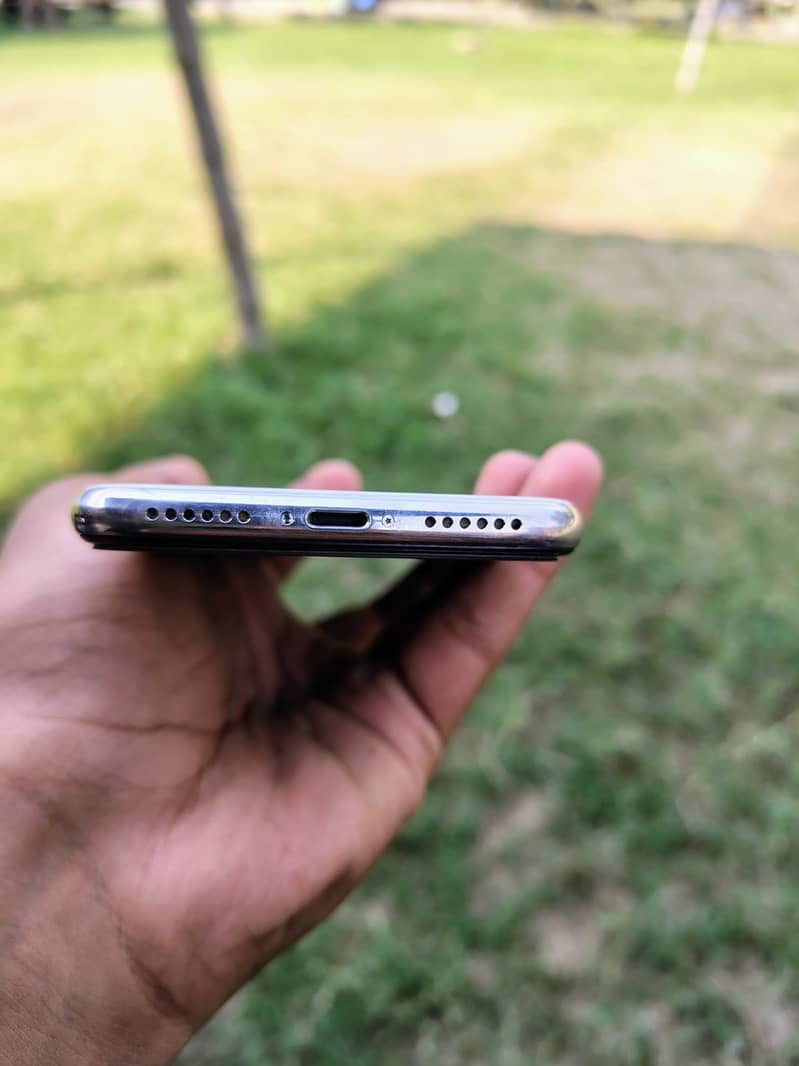 Apple iPhone X 2