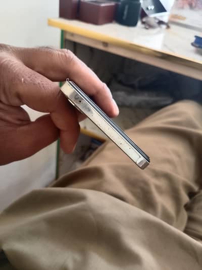 Vivo Y100