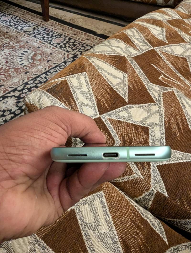 Google Pixel 8a 5