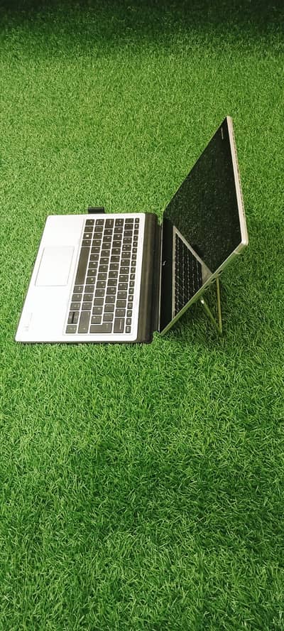 HP Laptop Core i5 8th Gen | 8GB RAM | 256GB SSD | With Stand