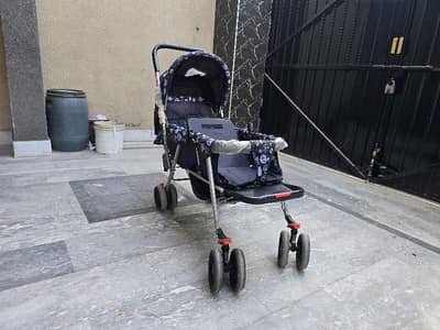 Twin Baby Double Pram Excellent Condition slightly used