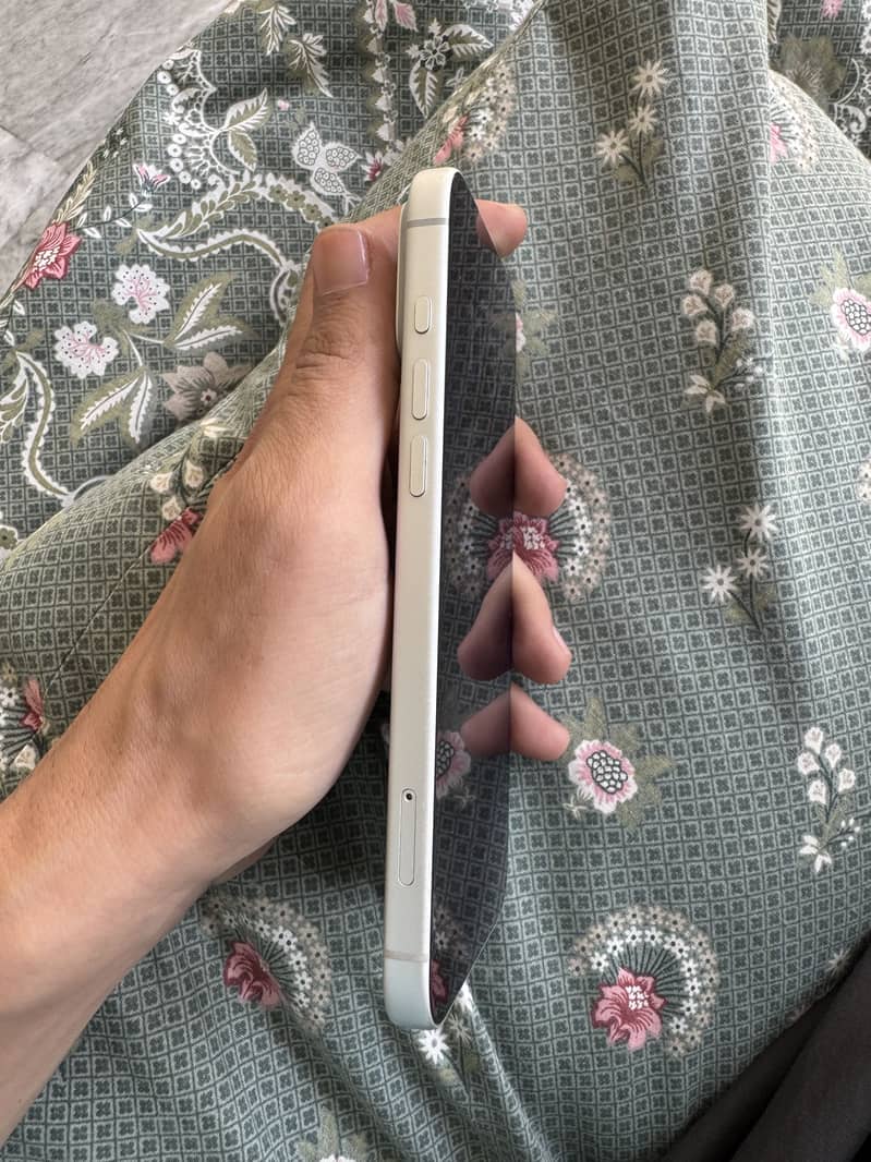 Apple iPhone 17 Pro Max 2