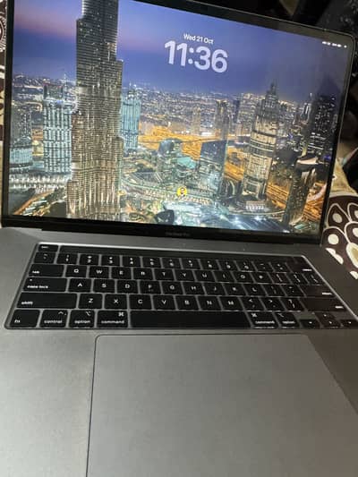 Macbook Pro 2019 i9 512gb Storage 16Gb Ram