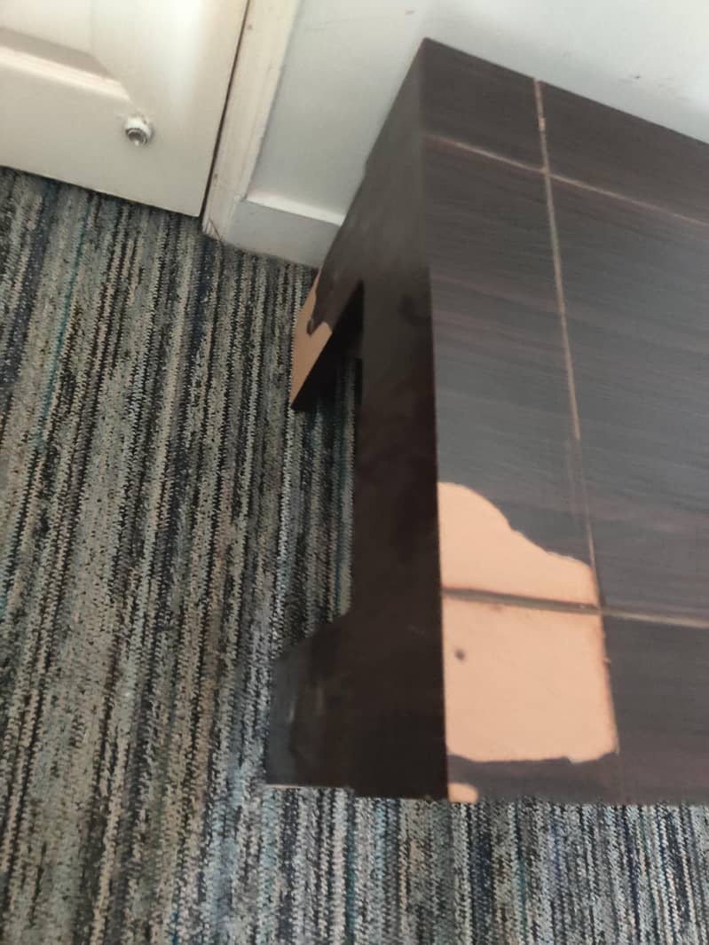 selling Centre table 2