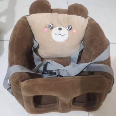 traveling kids seat in car