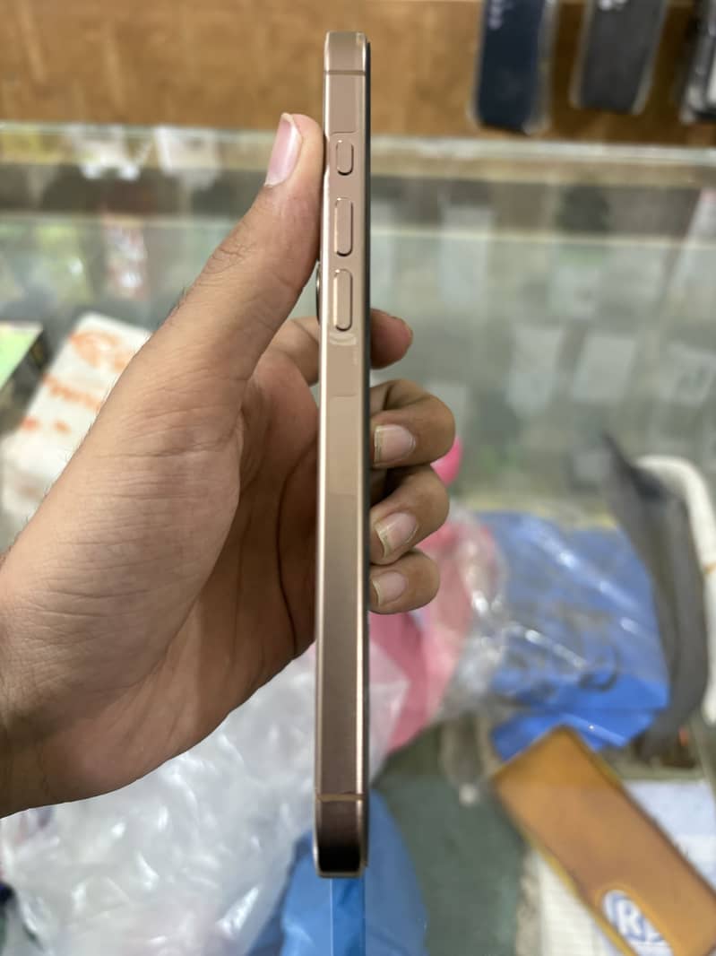 Apple iphone 16 pro max 256gbJv Desert titanium-10/10 Condition-x 2