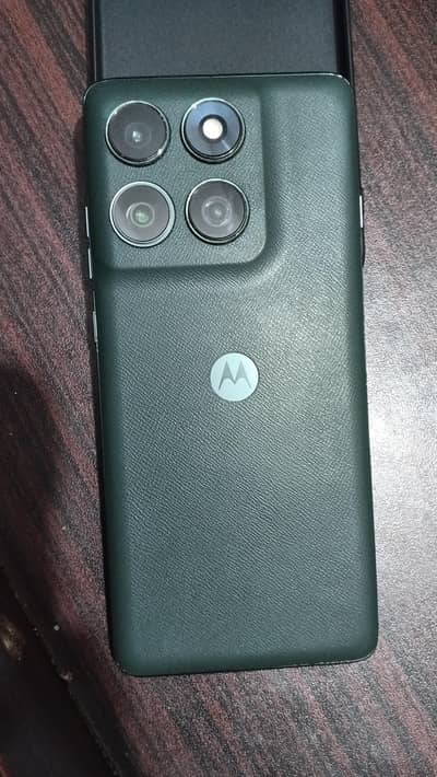 Motorola Edge 2025
