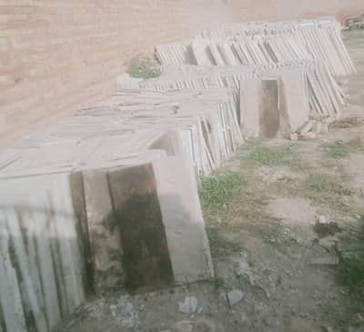 Puranay Garder Or Slabs available