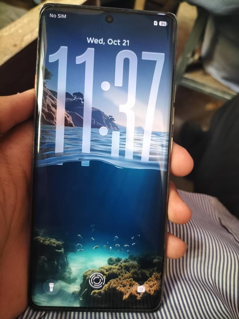 Tecno CAMON 40 Pro 1