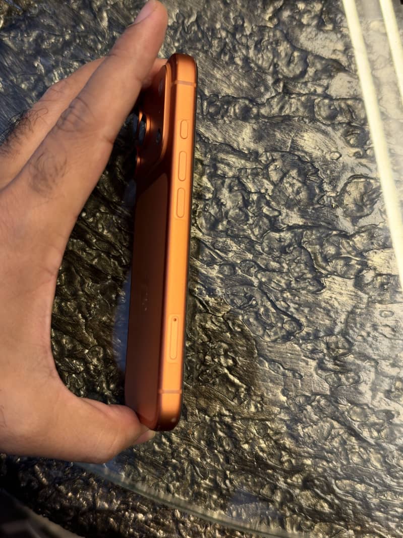 Apple iPhone 17 Pro 0