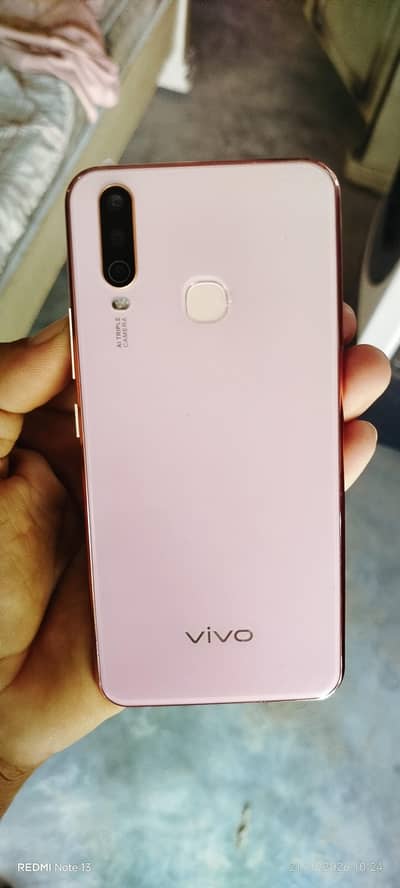 Vivo Y17