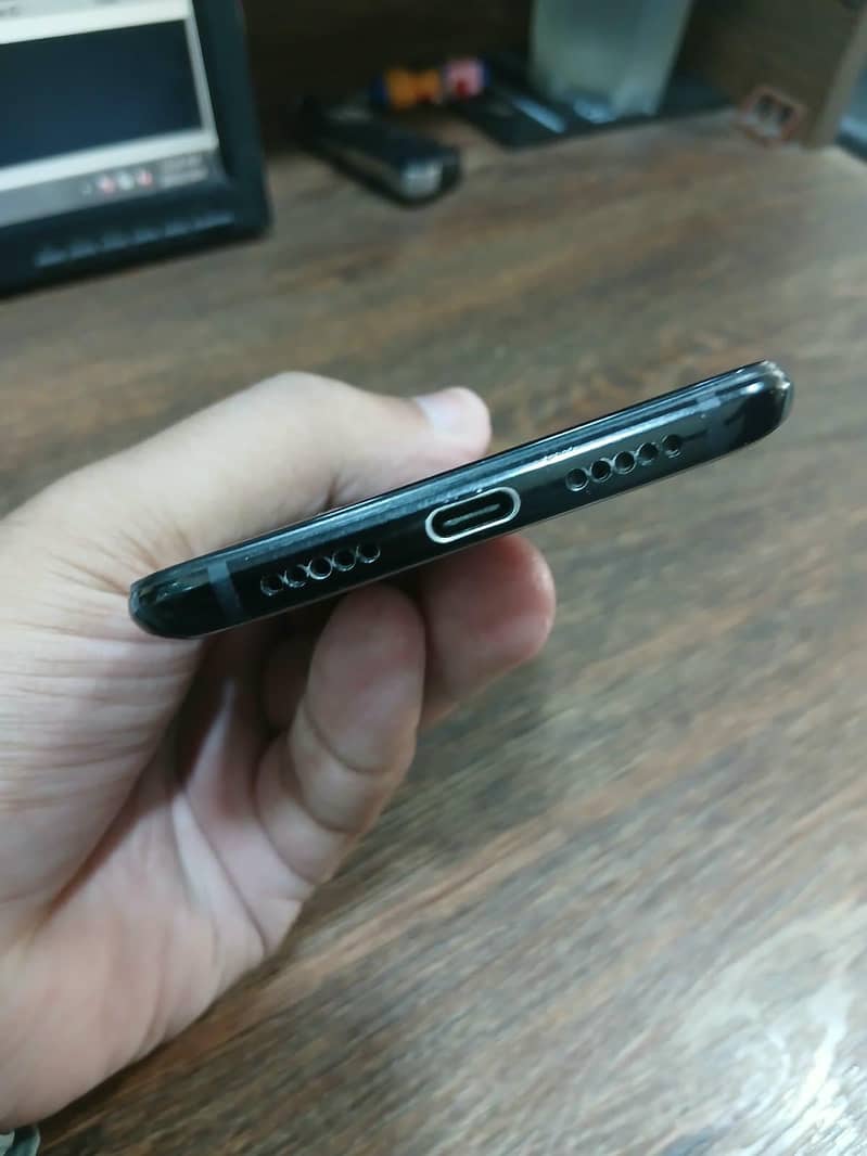 One Plus 6T 3