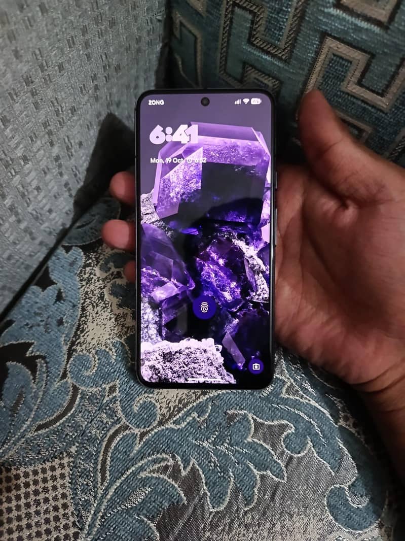 Google Pixel 8 7