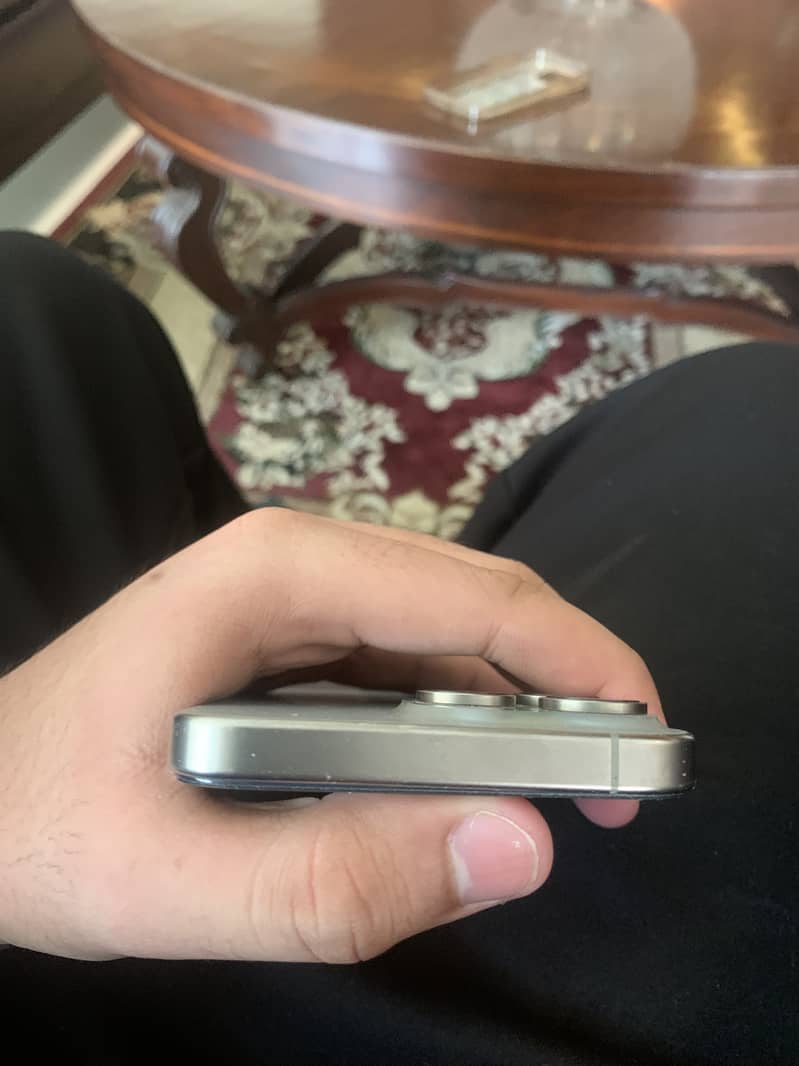 Apple iPhone 15 Pro Max 5