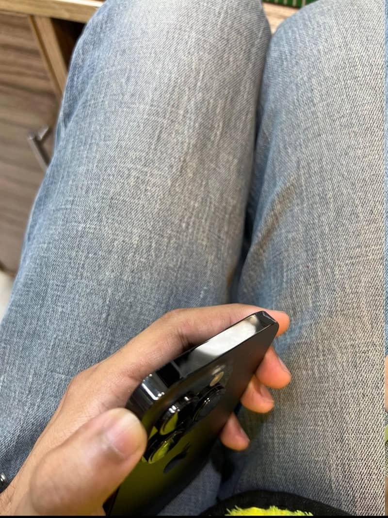Apple iPhone 14 Pro 4