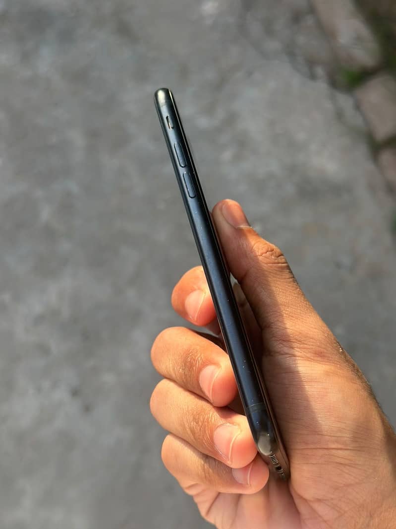 Apple iPhone SE3 generation 2