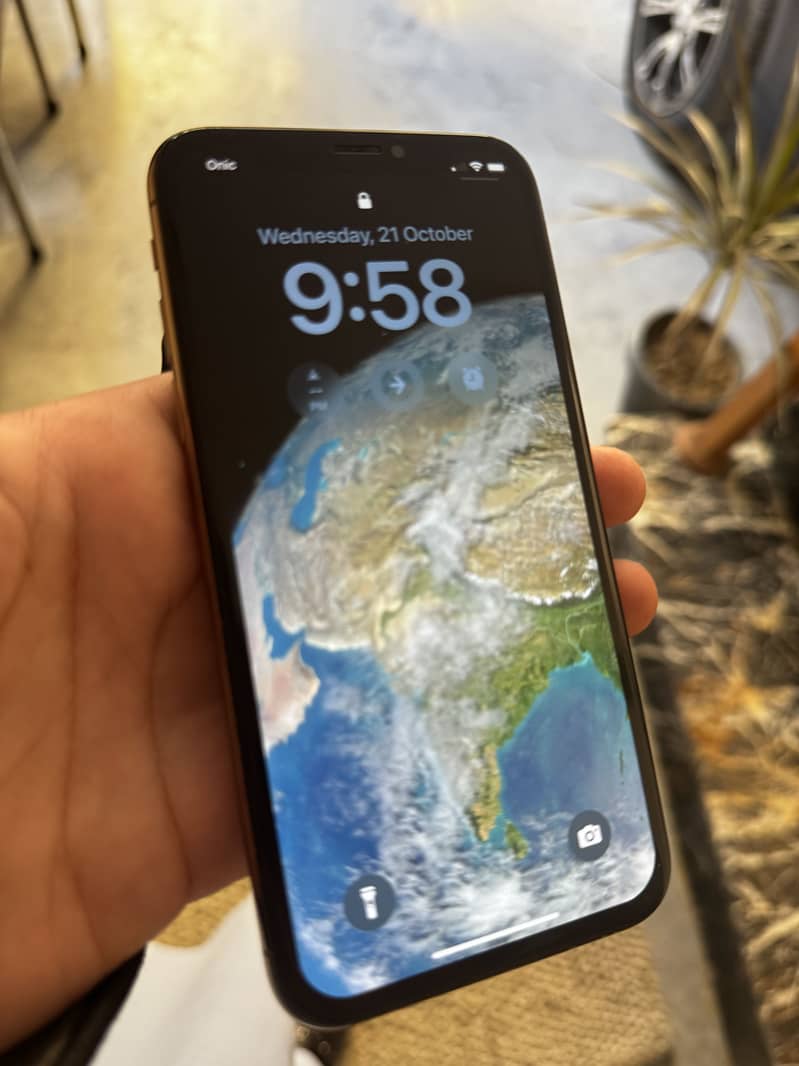 Apple iPhone XS 0