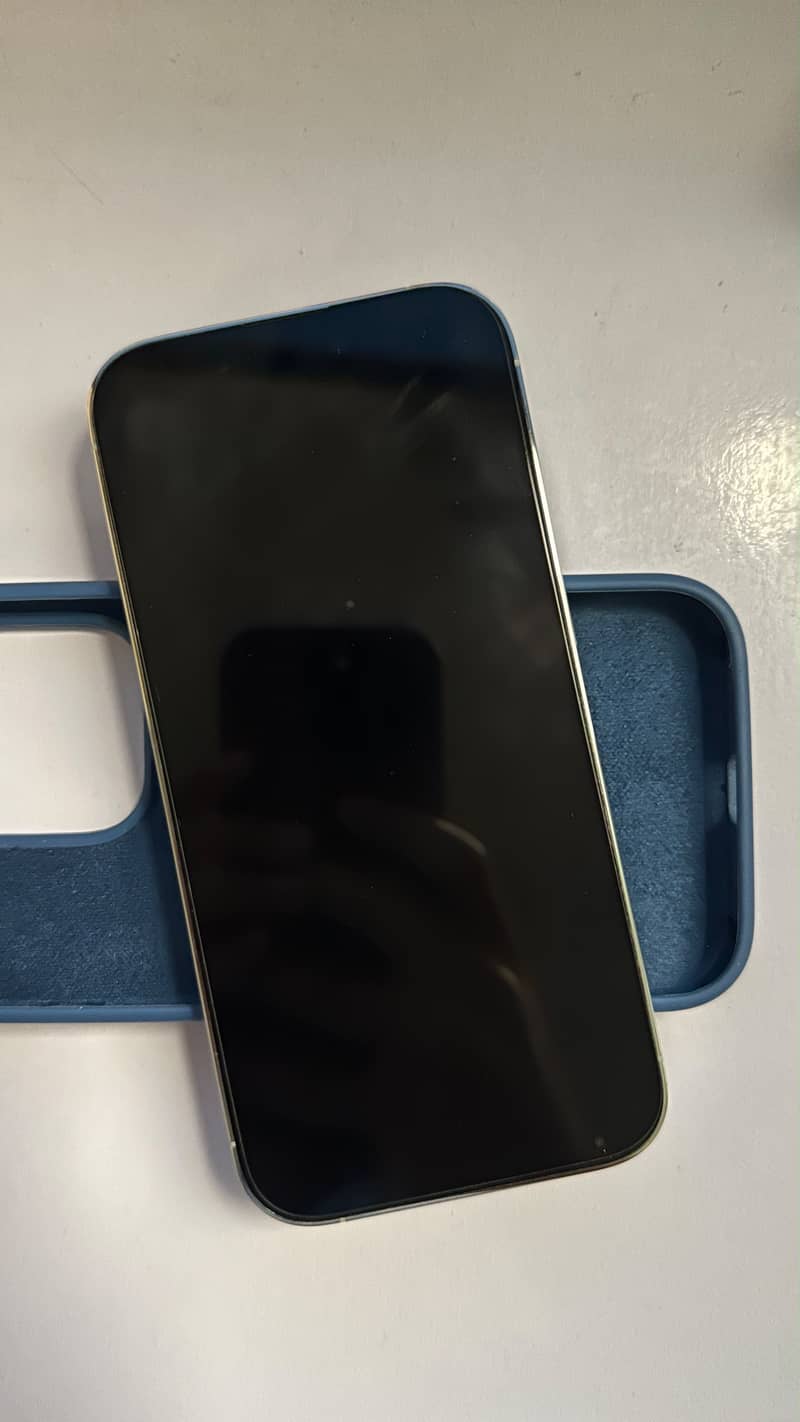 Apple iPhone 14 Pro 2