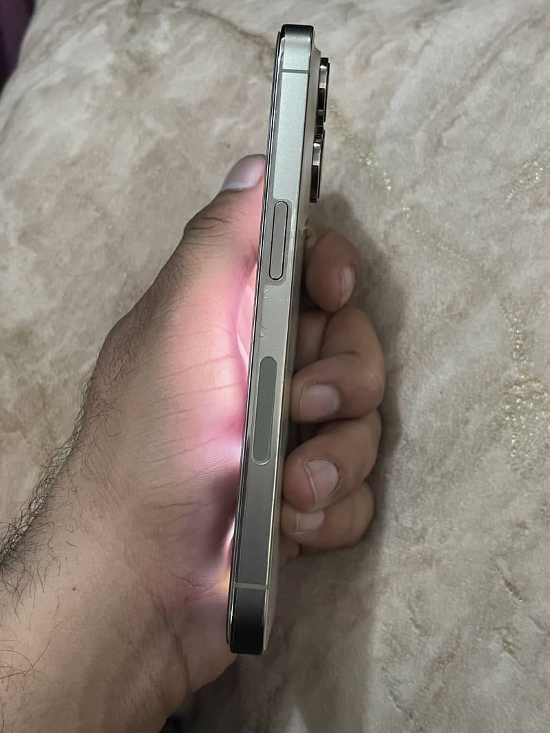 Apple iPhone 14 Pro 4