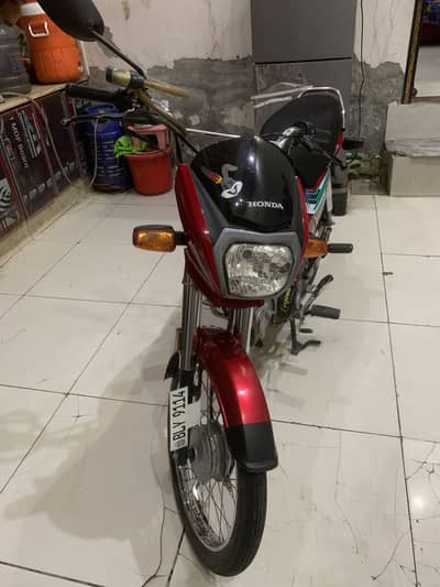 Brand new bike hai paiso ki zorat h to sale kr rha